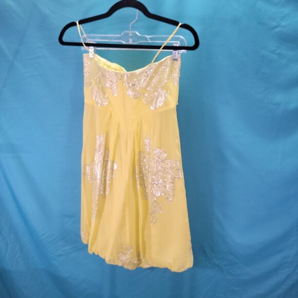 Nicole Miller Yellow Silk Chiffon Dress With Embroidered Floral Design Size 12 S - Picture 6 of 8